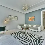 Apartment King Of Church Budapest